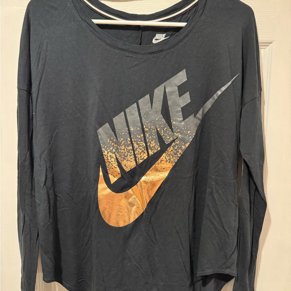 Nike Women's Black and Gold Long Sleeve Tee